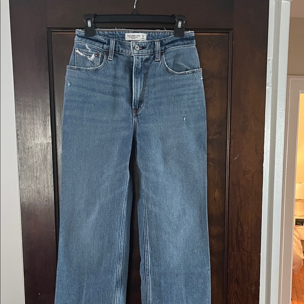 Abercrombie & Fitch 90’s Relaxed Jean